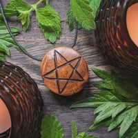 Image 6 of Holloway Oak Pentagram Amulet (PE2004)