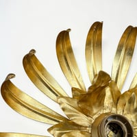 Image 7 of Applique murale fleur en métal doré à la feuille d'or vintage - Applique florentine