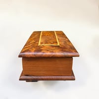 Image 8 of Boîte à bijoux en bois de thuya - coffret à compartiments pivotants fait main