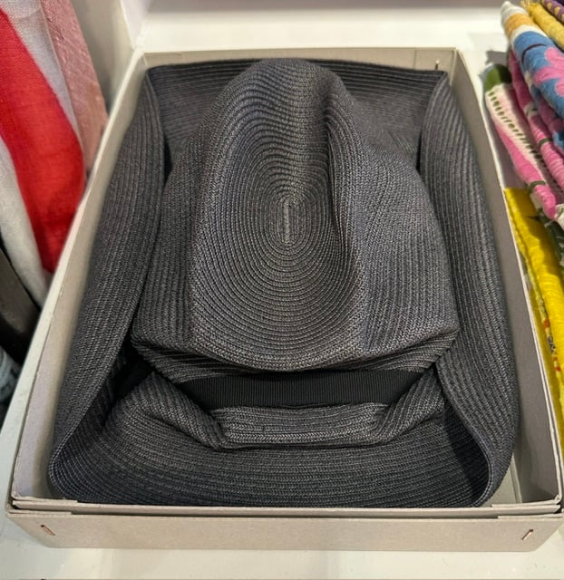 Mature Ha Boxed Hats - Image 6 of 6