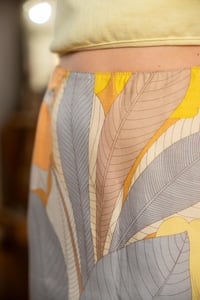 Image 4 of Gonna Vintage yellow flowers
