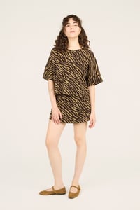 Image 1 of GONNA GINEVRA ZEBRA MARRONE