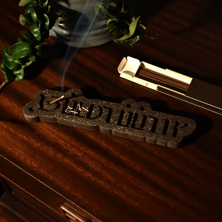 'Goldtooth' Incense Burner Image 2
