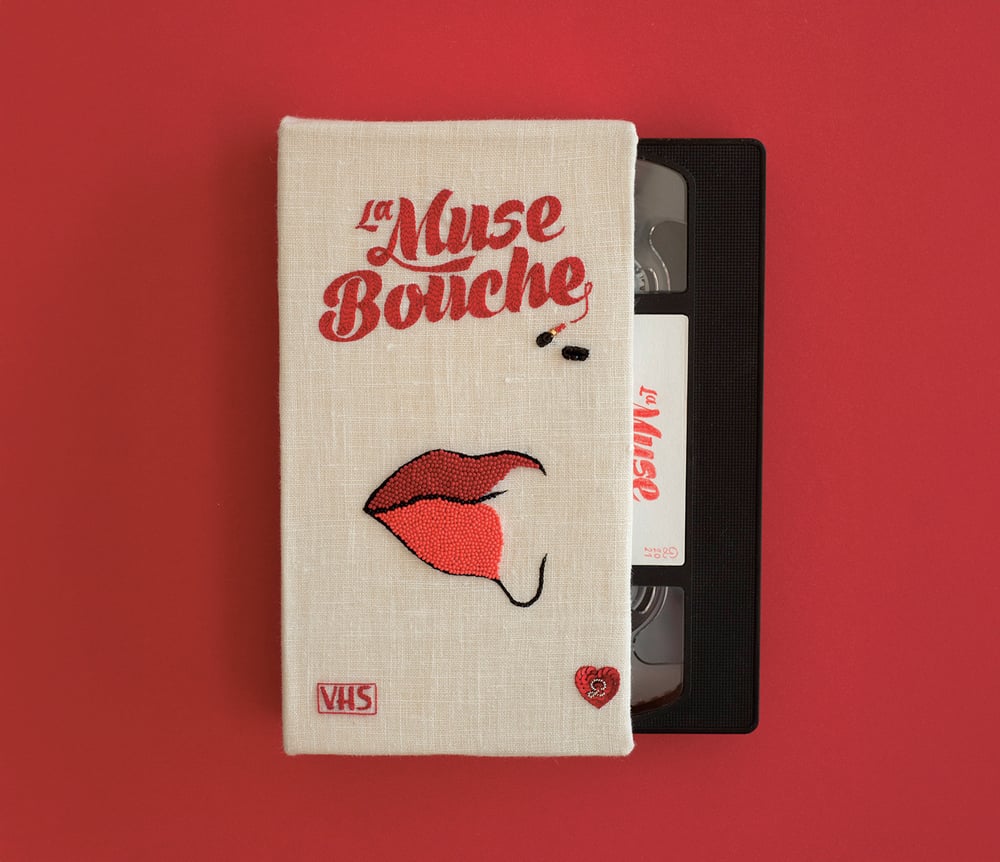Image of La muse bouche original embroided sculpture
