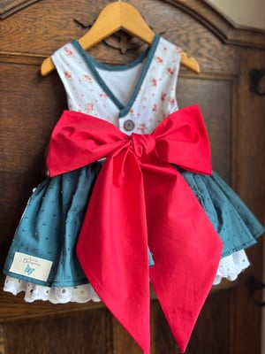 Image of Apple Dress size 2