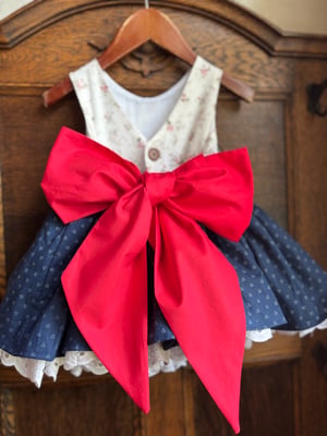 Image of Apple Dress size 3