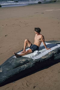 Image 4 of PRE-ORDER BAÑADOR "HARRIAK" MARINO