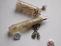 Image 4 of Floral antiqued - Pocket Fountain Pen 