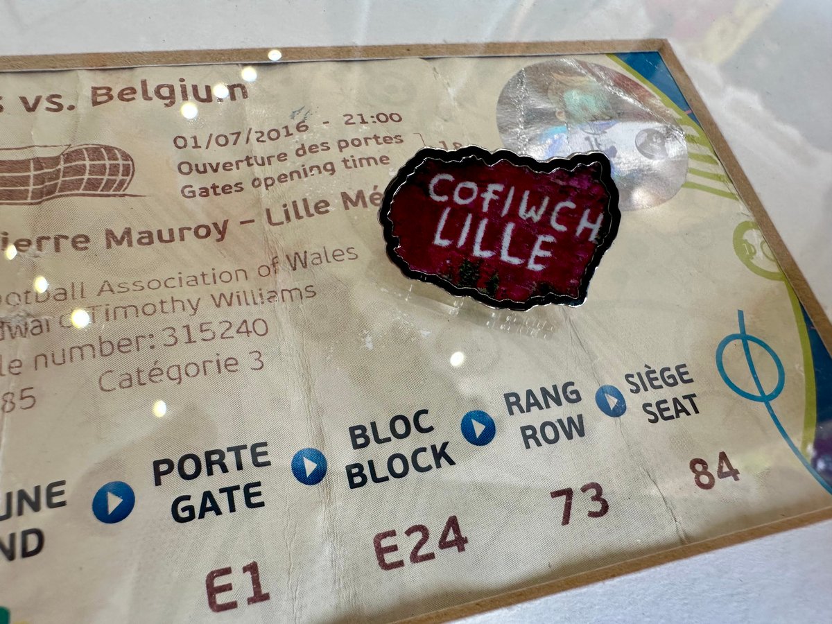 Image of Bathodyn “Cofiwch LILLE” Pin Badge