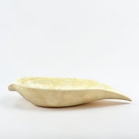 Image 4 of Vide-poche en nacre naturelle forme de feuille vintage 1970 Vide poche en nacre Capiz