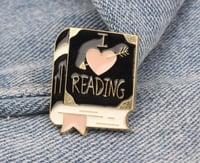 I love books brooch pin 