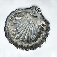 Image 8 of Beurrier coquille Saint-Jacques vintage coquillage métal argenté et verre bleu 1970s 
