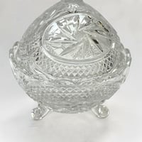 Image 4 of Bonbonnière ou sucrier en cristal taillé avec couvercle Motif Pinwheel vintage 1970s 