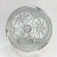 Image 7 of Bonbonnière ou sucrier en cristal taillé avec couvercle Motif Pinwheel vintage 1970s 