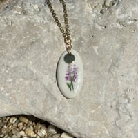Image 4 of Collier Lavande