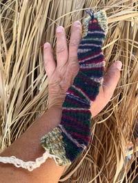 Image 2 of Snake Finger Puppet - Yew