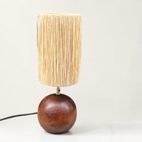Image 1 of Lampe boule en bois vintage 70 et abat-jour en raphia - lampe moderniste scandinave 