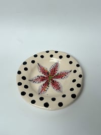 Image 1 of madonna lily polka plate (seconds)