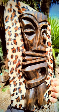 Image 4 of Tiki Moderno in scudo leopardato
