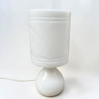 Image 1 of Lampe en albâtre blanc vintage 1970 - lampe en marbre blanc - veilleuse en alb...