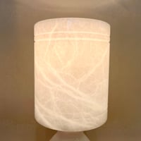 Image 4 of Lampe en albâtre blanc vintage 1970 - lampe en marbre blanc - veilleuse en alb...