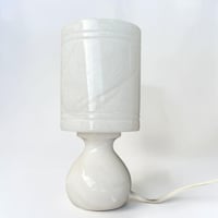 Image 6 of Lampe en albâtre blanc vintage 1970 - lampe en marbre blanc - veilleuse en alb...