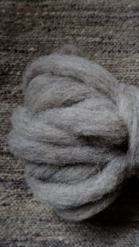 Image 3 of Ryeland LIGHT GREY Sliver 100G