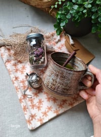 Image 2 of Reusable Gift Bag - Terra Flora