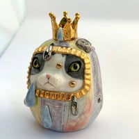Image 3 of Lisa