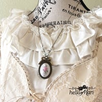 Petite Embroidery Light Pink Roses Necklace