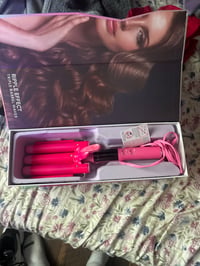 Image 2 of Ceramic retro wave hair tool. 