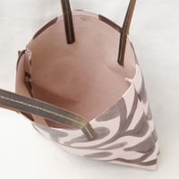 Image 6 of Paint Soft Tote brown flora + vintage brown
