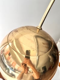 Image 5 of LAMPARA DORADA ARCO CON BASE DE MÁRMOL, AÑOS 70