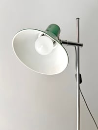 Image 4 of LÁMPARA DE SUELO FOCO VERDE, AÑOS 70