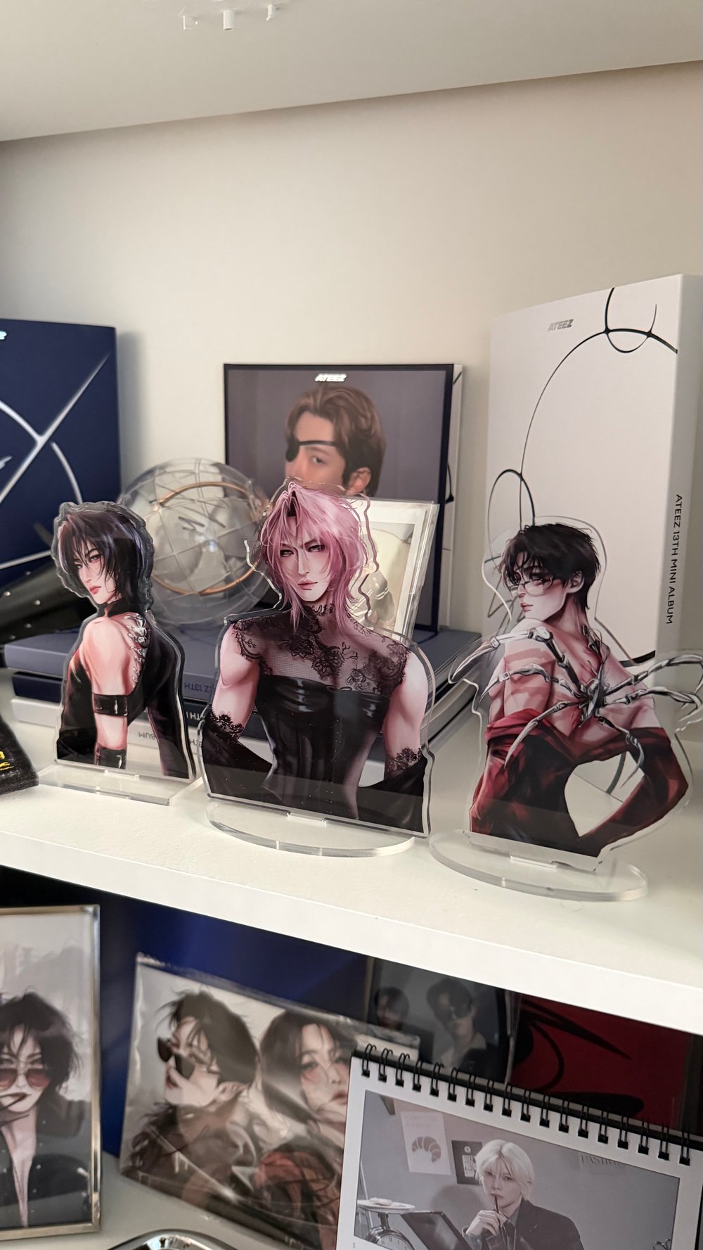 Image of STANDEE 