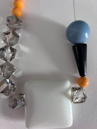 Image 3 of GARGANTILLA WHITE ORANGE