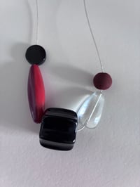 Image 1 of GARGANTILLA RED PURPLE