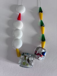 Image 3 of GARGANTILLA YELLOW WHITE