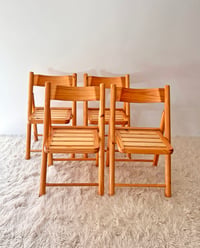 Image 3 of SET DE 4 SILLAS VINTAGE PLEGABLES DE MADERA, AÑOS 70