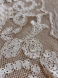 Image 9 of EARLY 20TH CENTURY TAMBOUR LACE PANEL