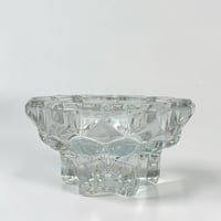 Image 5 of Bougeoirs  en verre cristallin moulé transparent  vintage  - Années  1940 