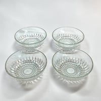 Image 1 of Coupelles Huilor Croix Verte en verre pressé motif gouttes - ramequins vintage 1970