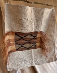 Image 5 of PANEL WITH FRINGED WOVEN RAFIA 