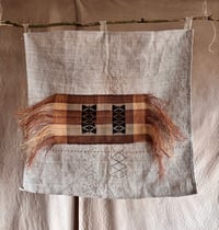 Image 12 of PANEL WITH FRINGED WOVEN RAFIA 