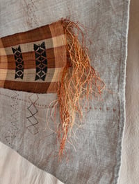 Image 9 of PANEL WITH FRINGED WOVEN RAFIA 