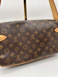 Image 14 of Louis Vuitton Hudson PM Monogram Canvas Shoulder Bag