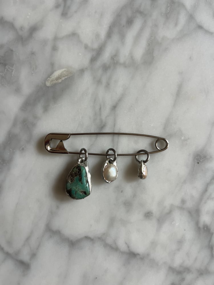 Image of BIG FANCY BROOCH 5.0