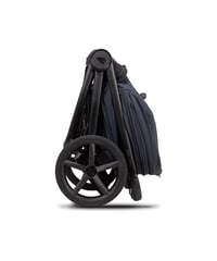 Image 8 of Hunter x Venicci Upline 3 Navy Pram