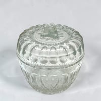 Image 1 of Bonbonnière ou sucrier en verre transparent vintage avec couvercle 1960s  