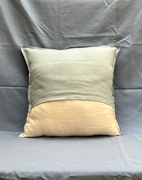 Image 2 of Cream Bull Cushion Cover